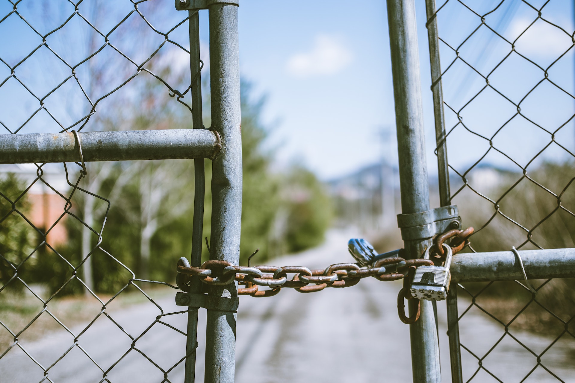 Photo by Travis Saylor: https://www.pexels.com/photo/cyclone-fence-in-shallow-photography-951408/